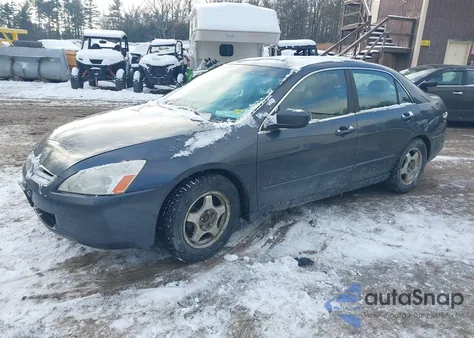 2005 Honda Accord Hybrid from USA, damaged, VIN JHMCN36445C009346